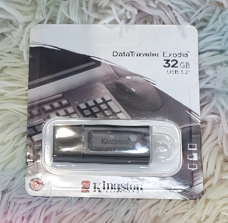 USB Kingston 32GB